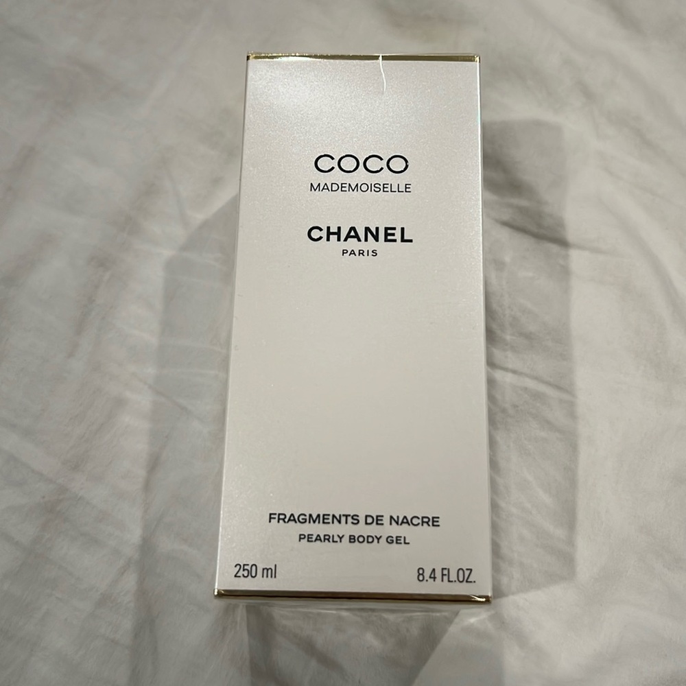 Coco Chanel pearly body gel